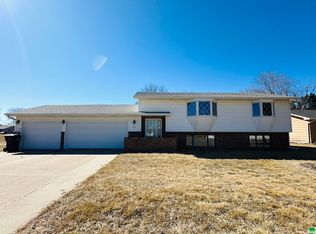 1517 G St, South Sioux City, NE 68776