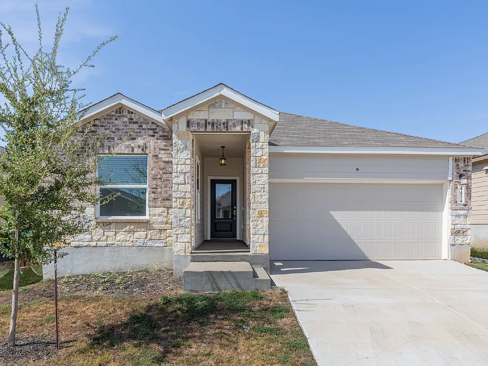 4434 Revetment Way