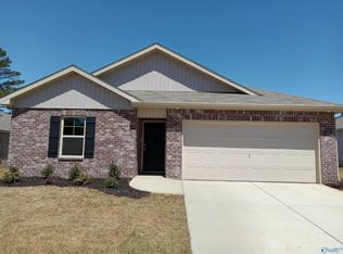 215 Murphy Ln, Madison, AL 35756