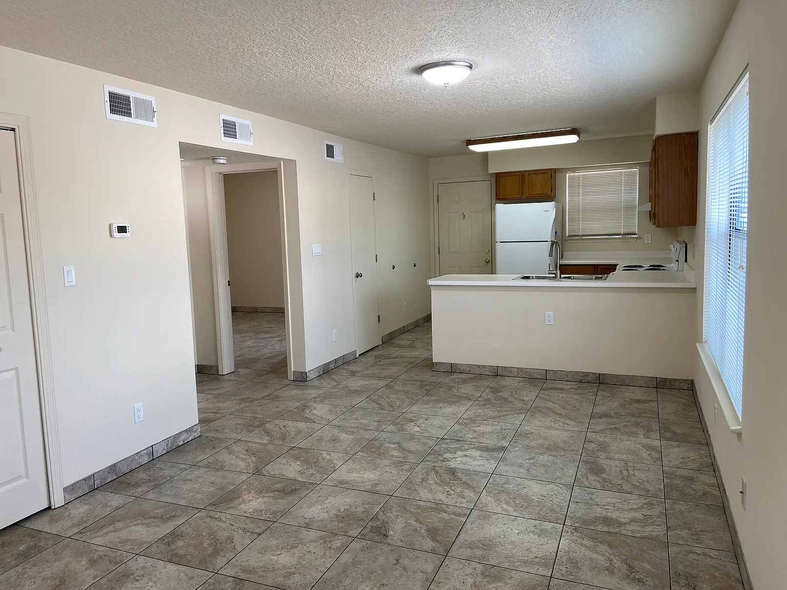 2 bed, 800 sqft, $1,625 — Photo 3