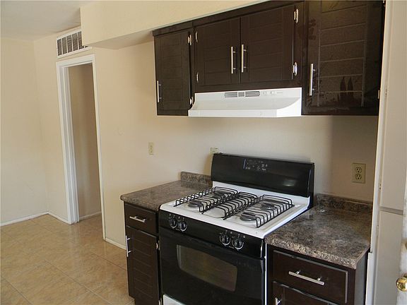 5th image of 116 Bauxite Ave