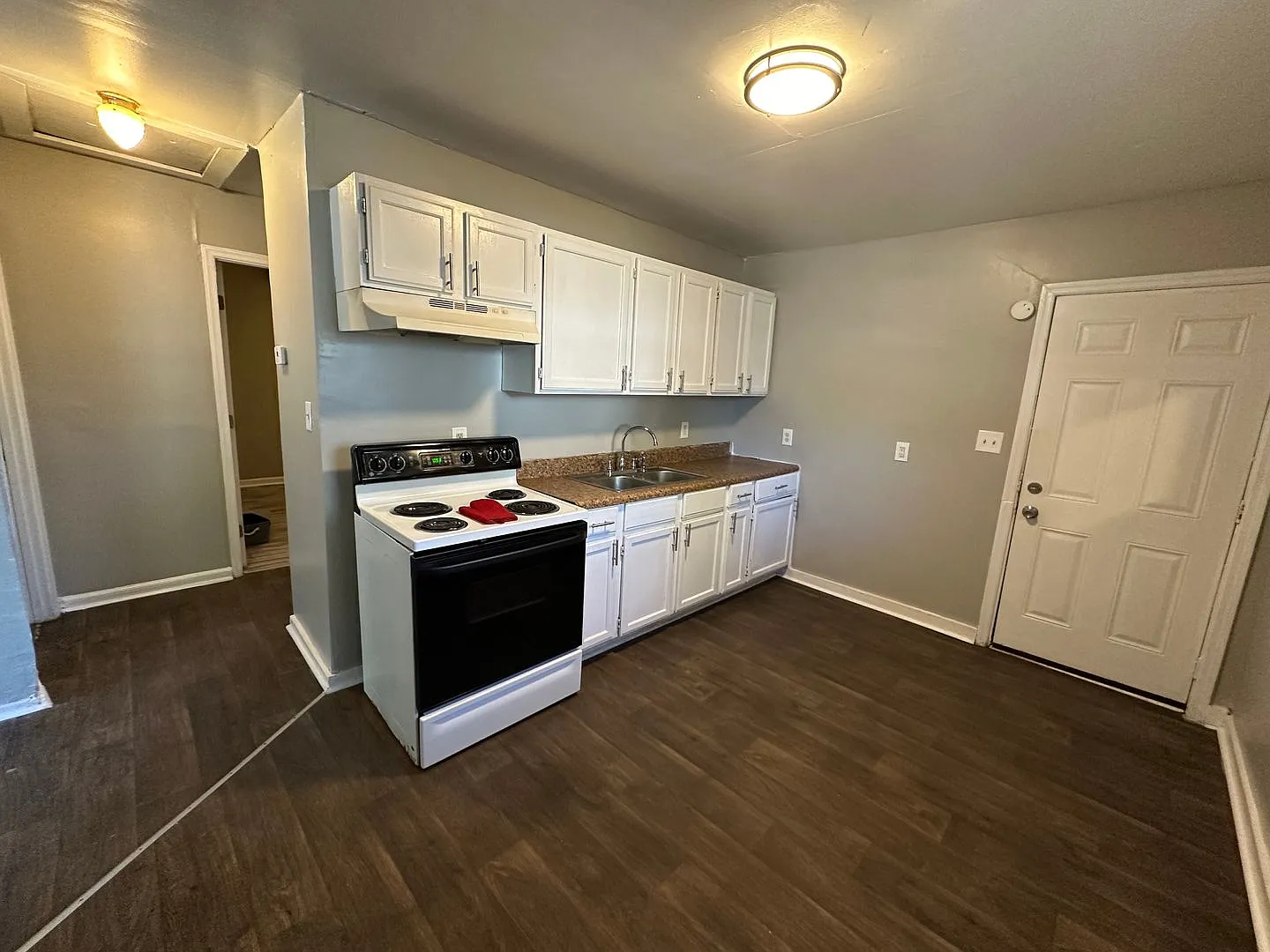 3610 Jonquil St — Photo 3