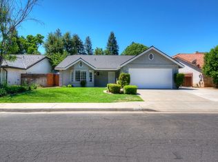 2472 Gibson Ave, Clovis, CA 93611