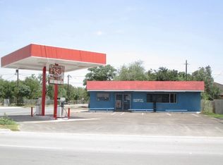 1414 S Tower Rd, Alamo, TX 78516