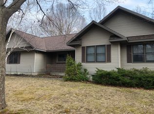 2459 W Fox Farm Rd, Manistee, MI 49660