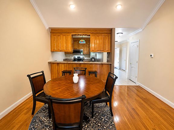 4th image of 52 Briarstone Dr