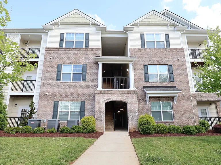 Fairway Village at Stoney Creek Apts — Photo 26