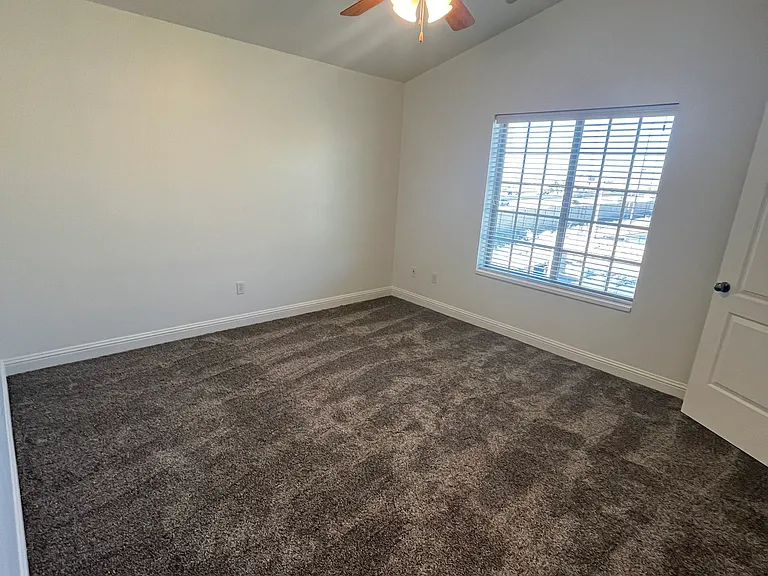 235 N 1200 W #301 — Photo 15