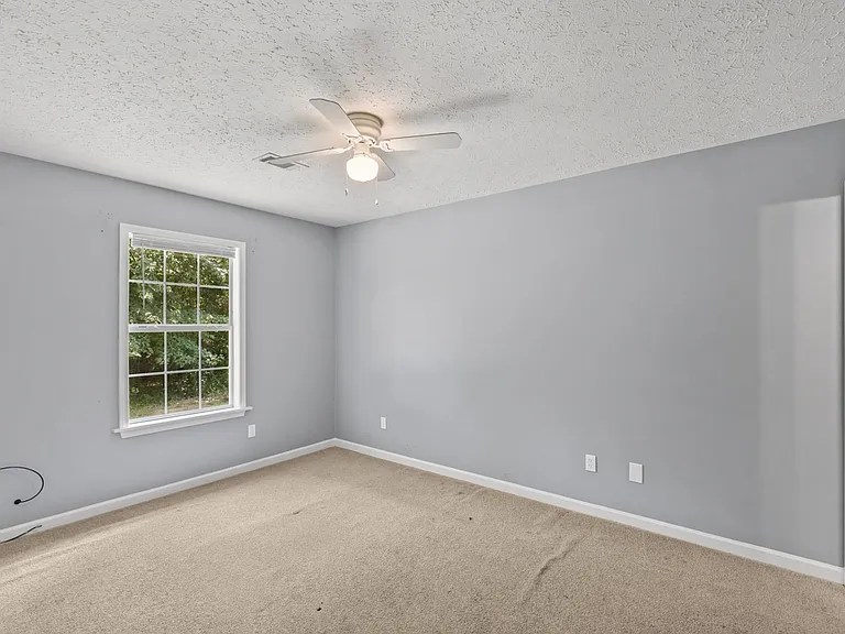 721 Ethan Ln — Photo 13