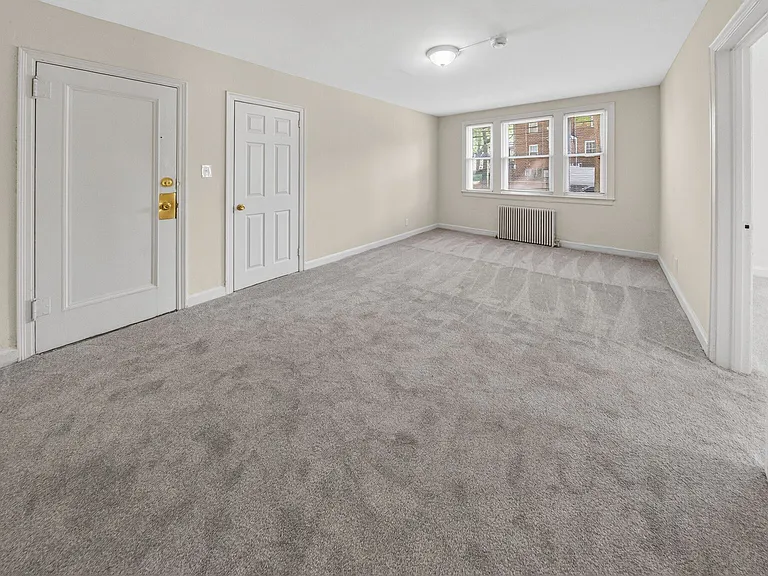 301 Hamilton St NW #3 — Photo 3