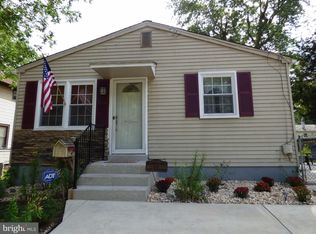 110 Lake Blvd, Lindenwold, NJ 08021