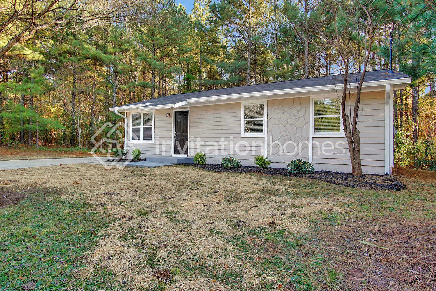 604 Thomasville Blvd Se Atlanta, GA 30315 — Photo 1