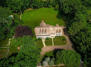 92 White Oak Shade Rd, New Canaan, CT 06840