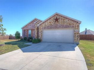 7900 Split Rock Dr, Fort Worth, TX 76131