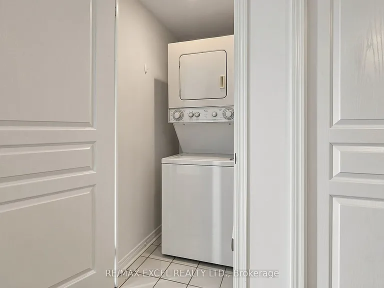 350 Red Maple Rd #508 — Photo 28