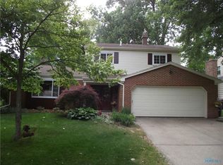 3725 Fairwood Dr, Sylvania, OH 43560