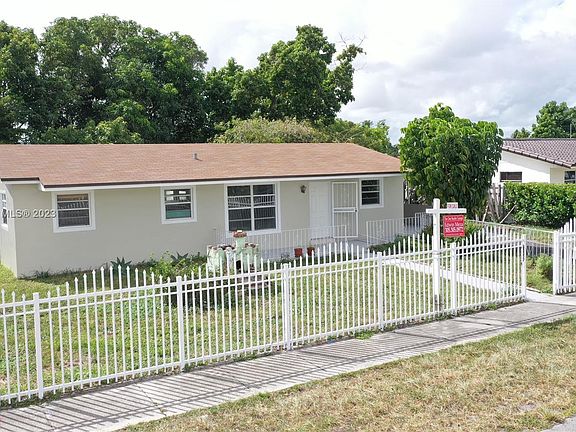 3rd image of 4320 NW 193rd St