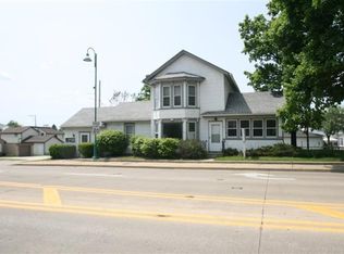 61 S Madison St, Oswego, IL 60543