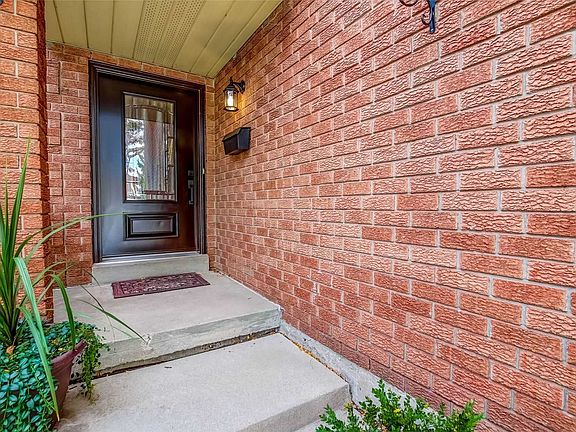 2nd image of 6888 Edenwood Dr