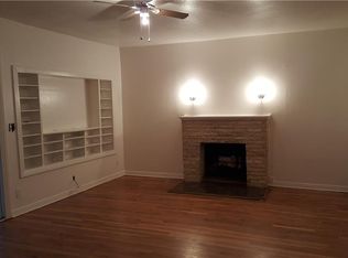 2130 Skyline Dr, Fort Worth, TX 76114