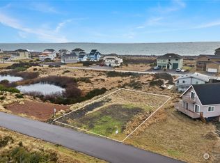 463 Sea View St SW, Ocean Shores, WA 98569