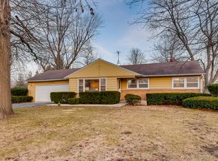 1S655 Fairview Ave, Lombard, IL