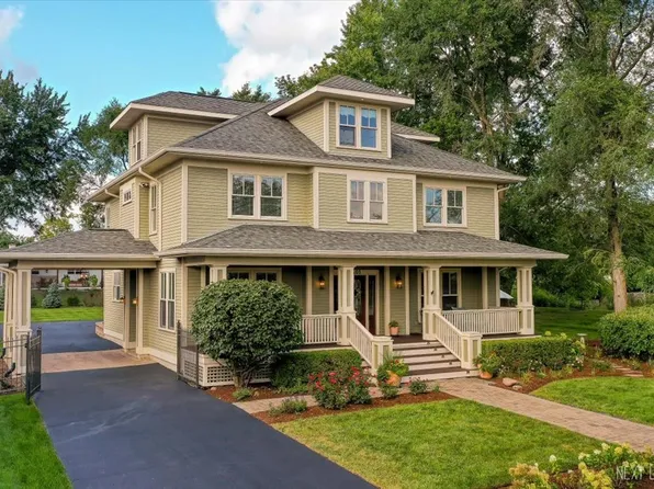 1605 South St, Geneva, IL 60134