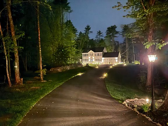 2nd image of 16 Stagecoach Road
