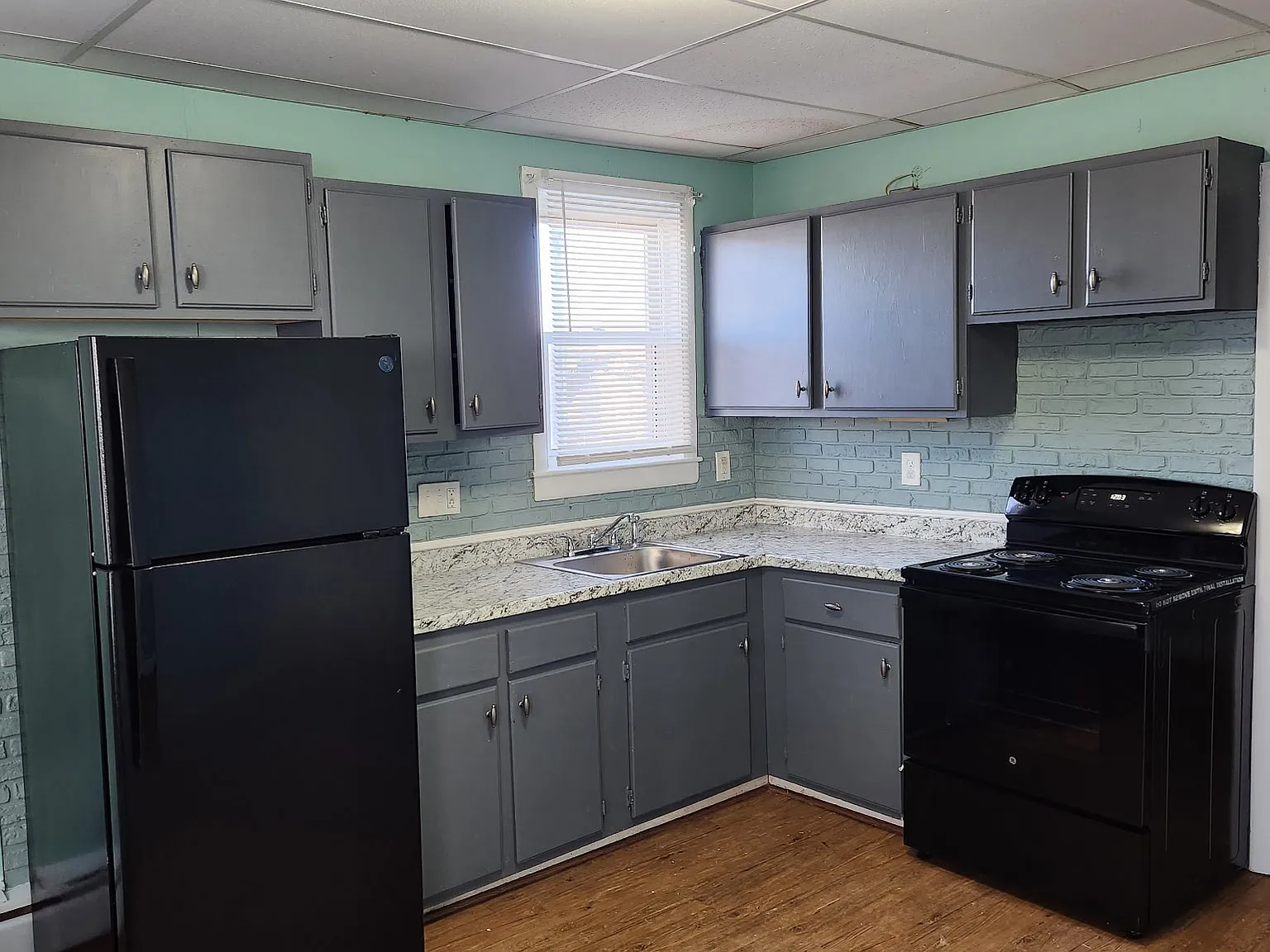 2 bed, 750 sqft, $1,850 — Photo 3