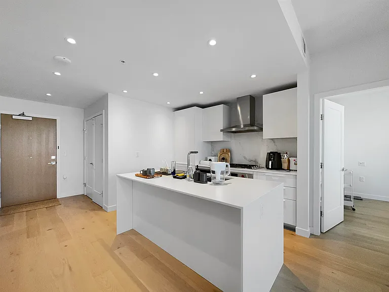 6699 Dunblane Ave #33XX — Photo 2