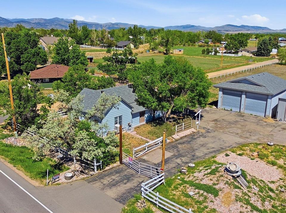 1st image of 749 42nd St SW