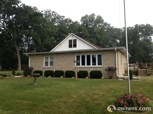 15116 12th St, Kenosha, WI 53144