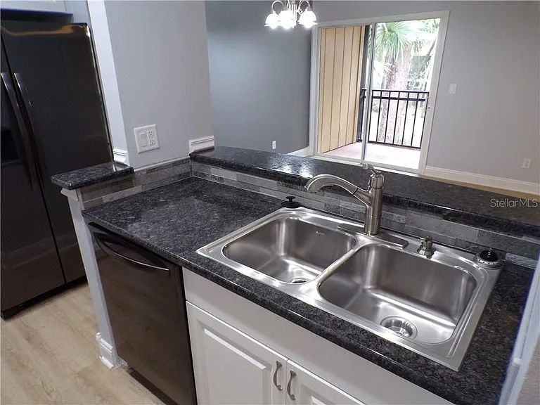 110 Cypress Woods Ct #2B — Photo 11