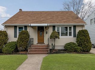 308 Oak Ave, Woodbridge, NJ 07095