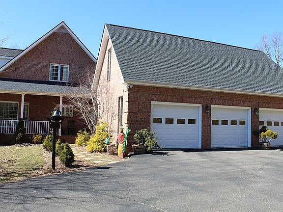 5th image of 531 Oak Knoll Dr