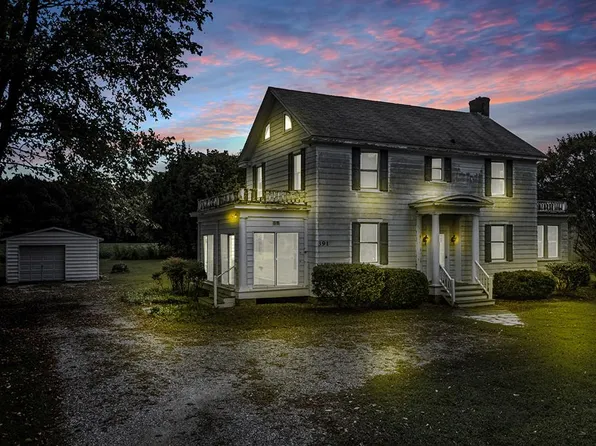 391 Rappahannock Dr, White Stone, VA 22578