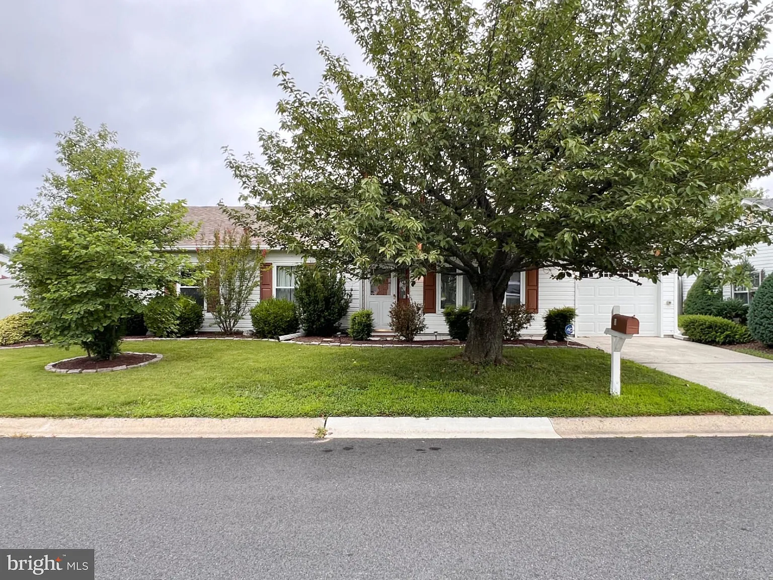 3 bed, 2.0 bath, 1275 sqft, $2,500 — Photo 1