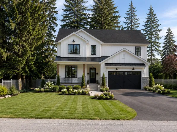 52 Cobbledick St, Clarington, ON L0B 1M0