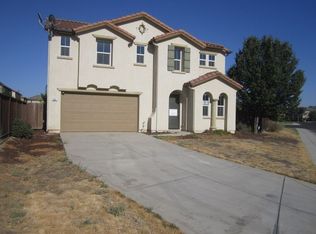 825 Pear St, Madera, CA