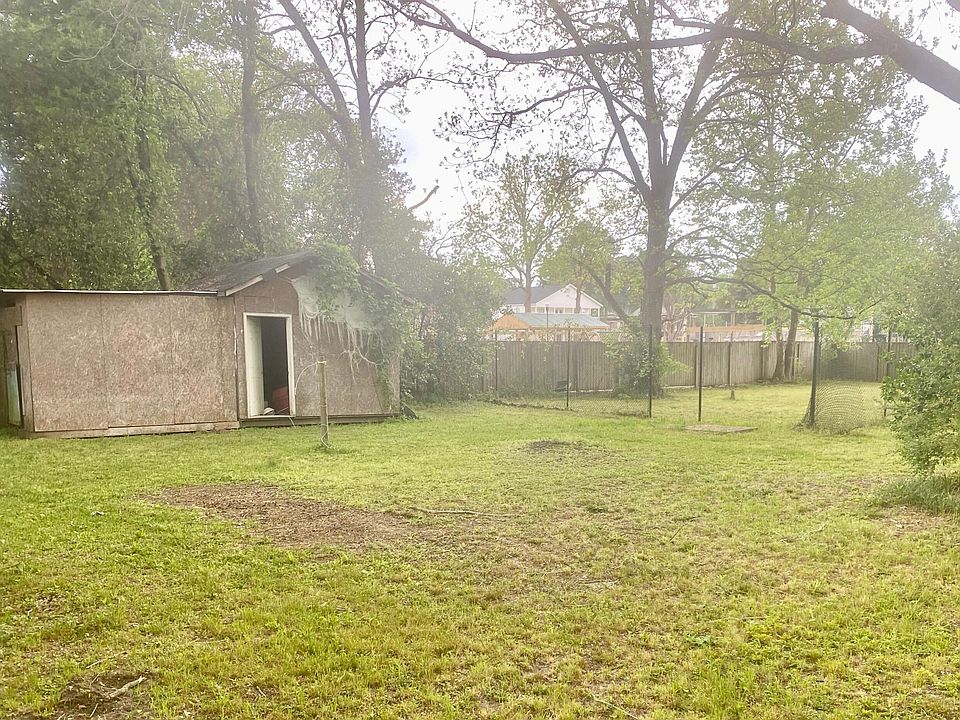 2nd image of 537 3rd St
