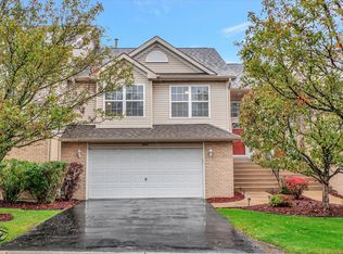 6814 Oak View Ct, Oak Forest, IL 60452