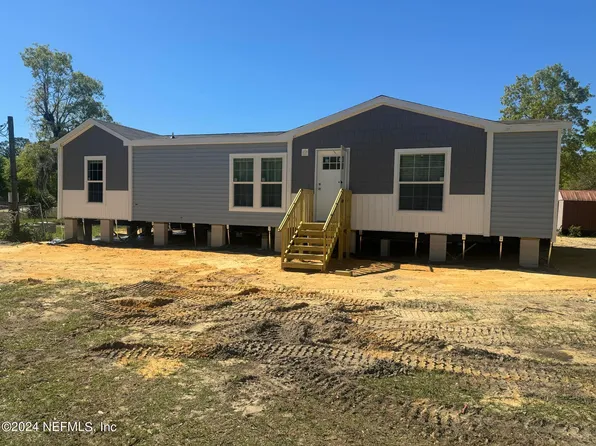 201 DAWN Avenue, Interlachen, FL 32148