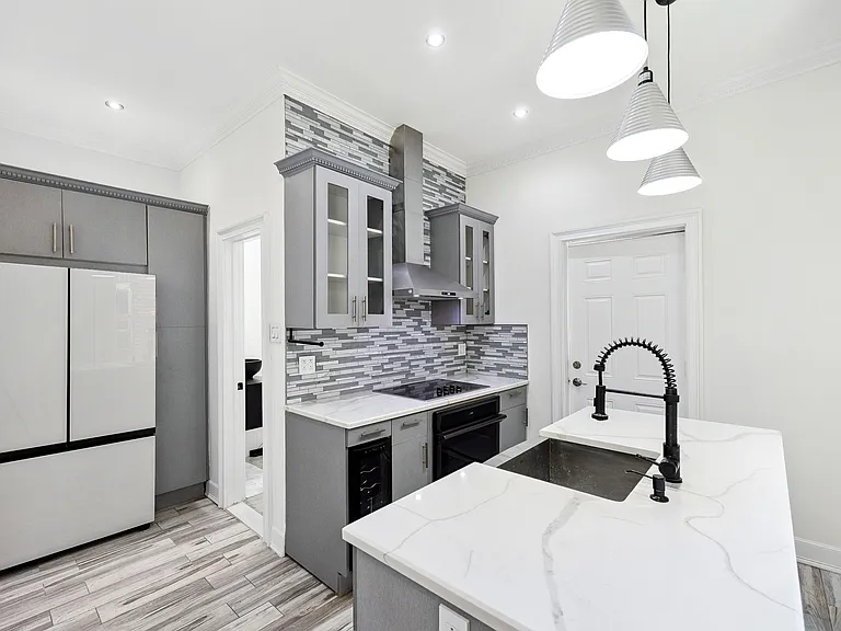 365 Rutland Rd #2F — Photo 2