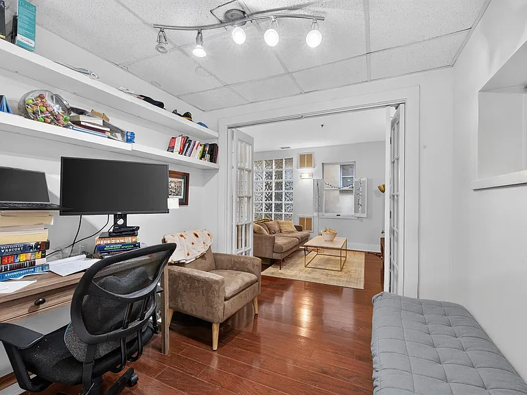 219 Bloomfield St #B-2 — Photo 9
