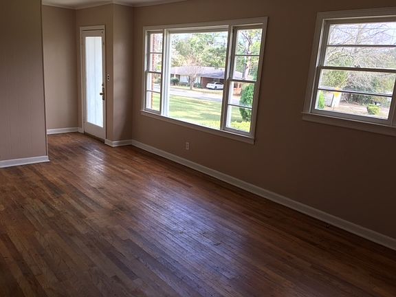 2nd image of 1512 Harmon Dr