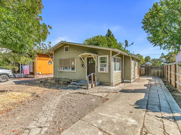 521 Park Ave, Medford, OR 97501