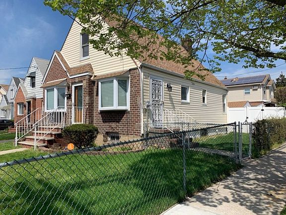 2nd image of 12041 Farmers Blvd