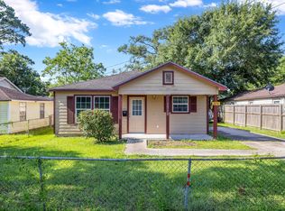 1715 E Lucas Dr, Beaumont, TX 77703
