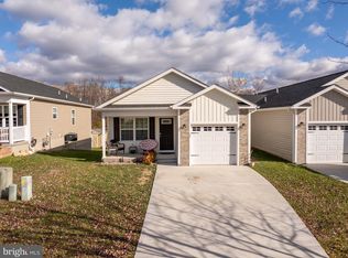 558 Great Oak Ct, Woodstock, VA