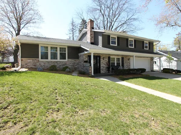 232 Peters PARKWAY, Burlington, WI 53105